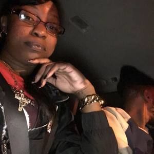 Meet your Posher, Cliffinia